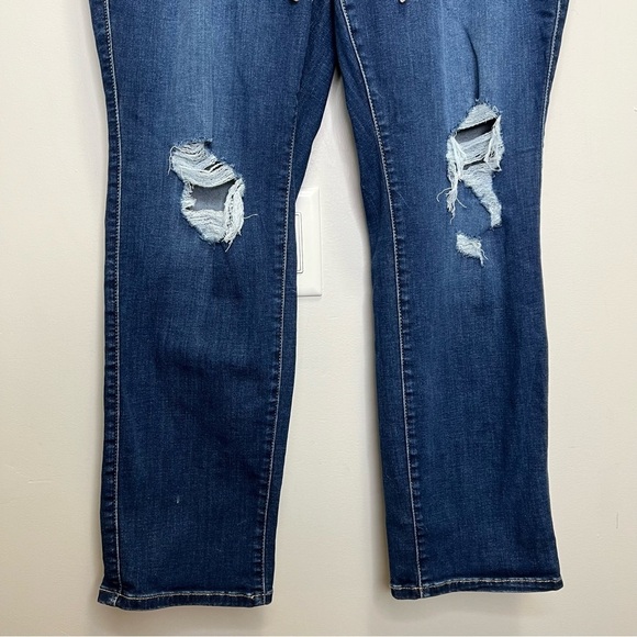 Torrid Blue Straight Leg Distressed Jeans Size 2x - Picture 5 of 11